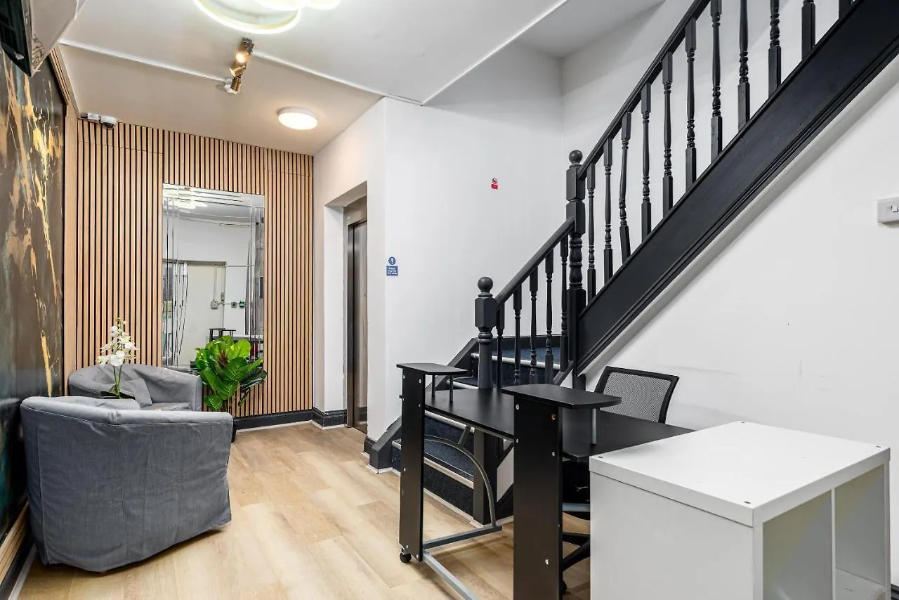 City Gate Guest House London 3*,